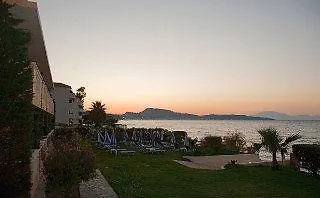 Anemona Aparthotel